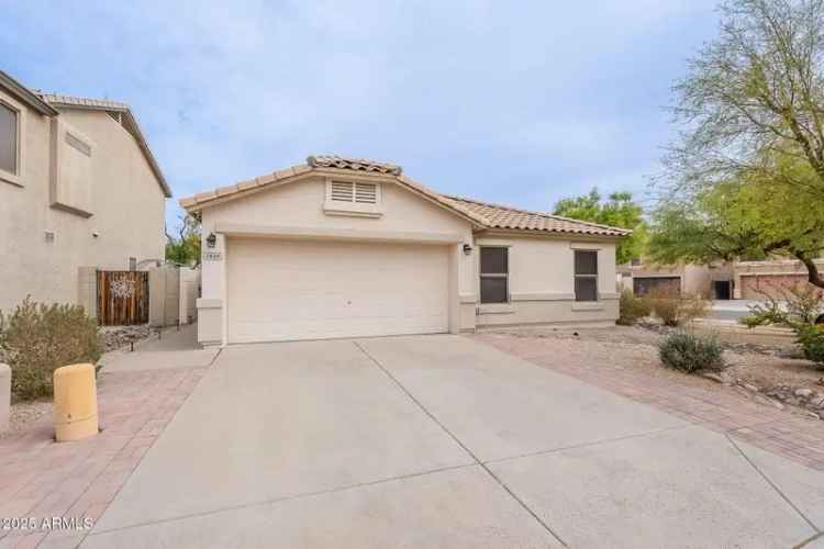 House For Sale in 2439, West White Feather Lane, Phoenix, Arizona