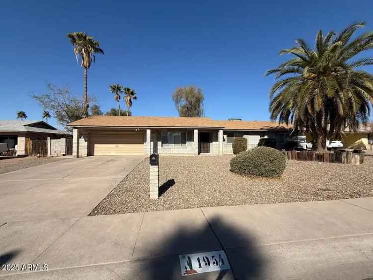 Buy Phoenix Home with Spacious 4 Bedrooms and Large Backyard