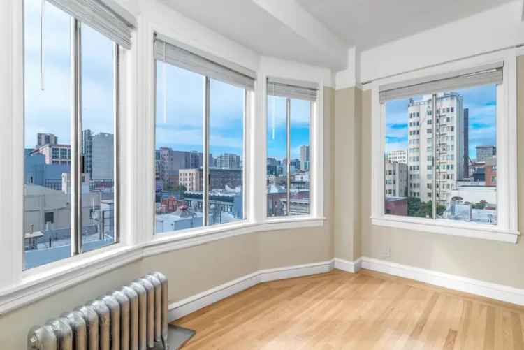 Rent Contemporary Apartment in Historic Tenderloin, San Francisco with Amenities