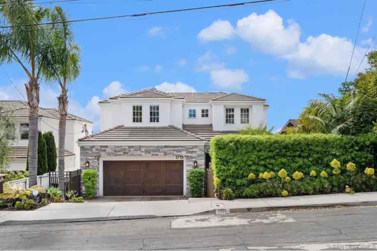 House For Sale in 1715, Malden Street, San Diego, California