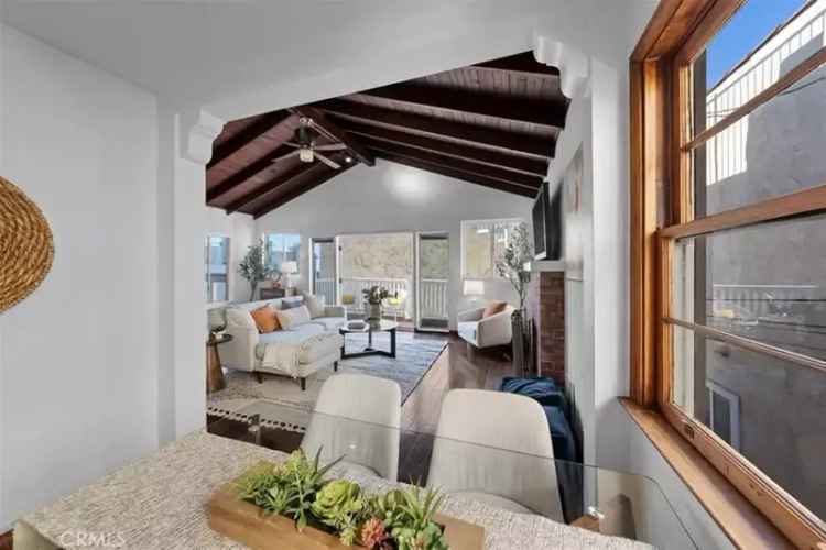 House For Sale in 3509, Crest Drive, Manhattan Beach, California