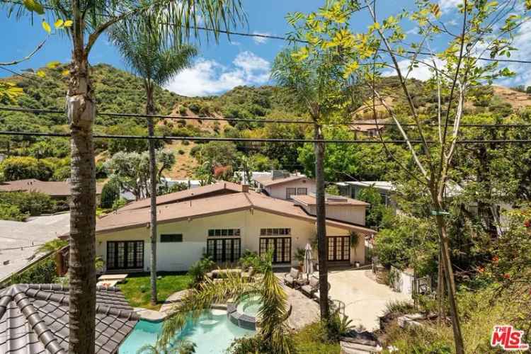 House For Sale in 2208, San Ysidro Drive, Beverly Hills, California