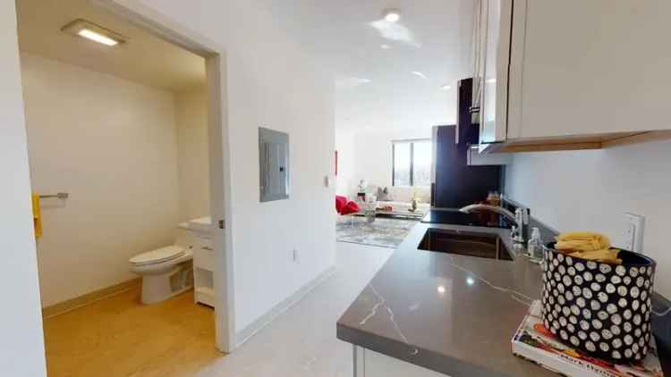 Rent Modern Studio Apartments in SoMa with Chic Features