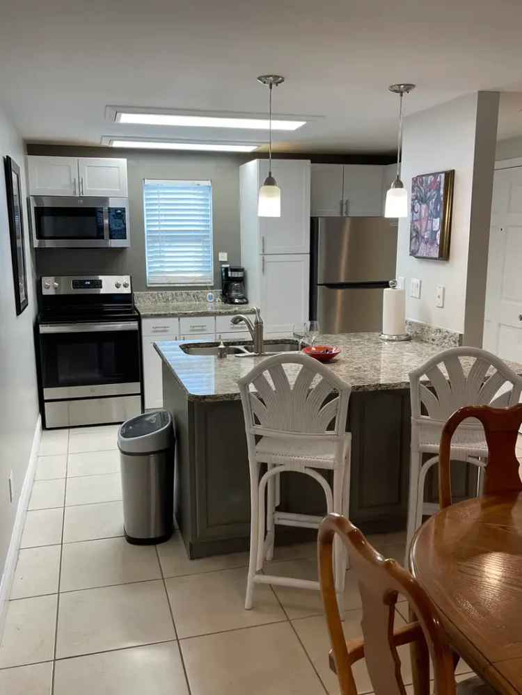 Rent Beautiful Waterfront Apartment Unit in New Atlantis Club