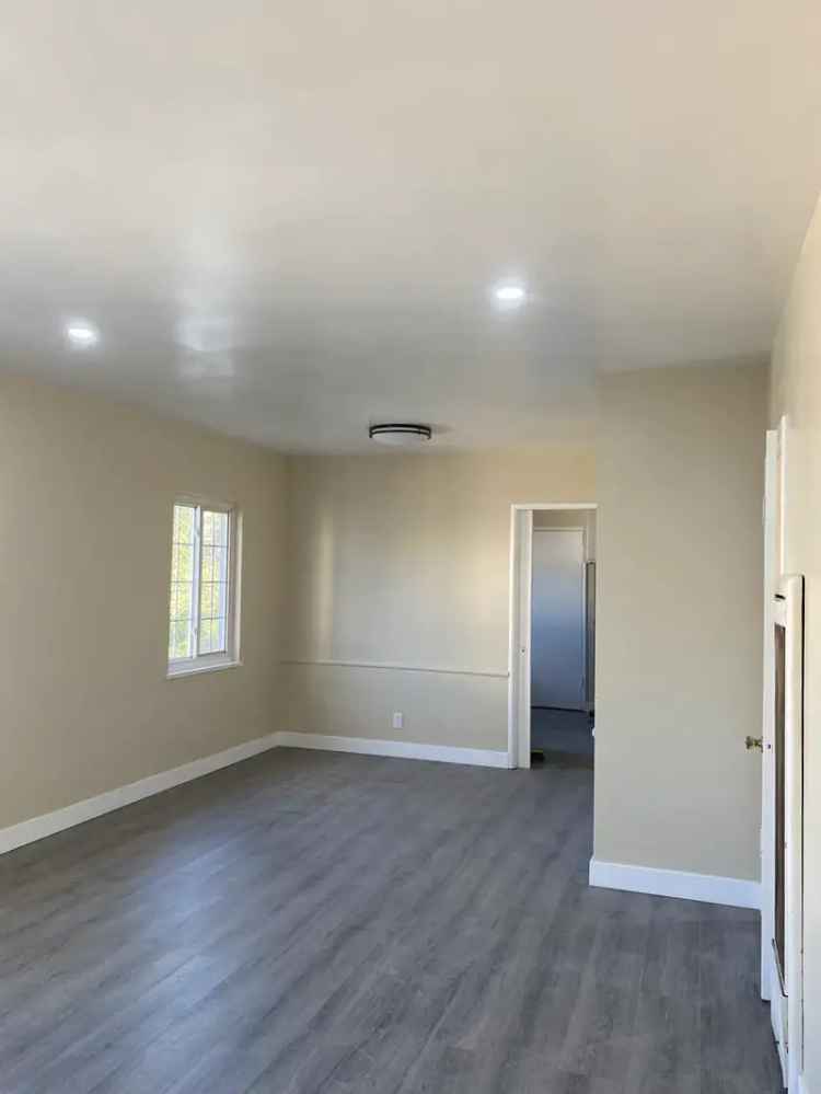 Rent Renovated Apartment Unit East of Beverly Hills with Modern Features