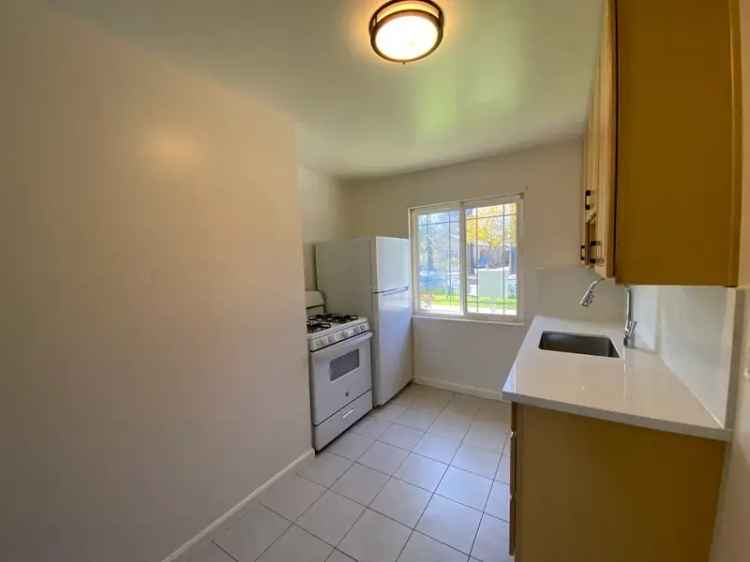 Rent Apartment Unit in Downtown San Jose with 1 Bedroom and 1 Bathroom