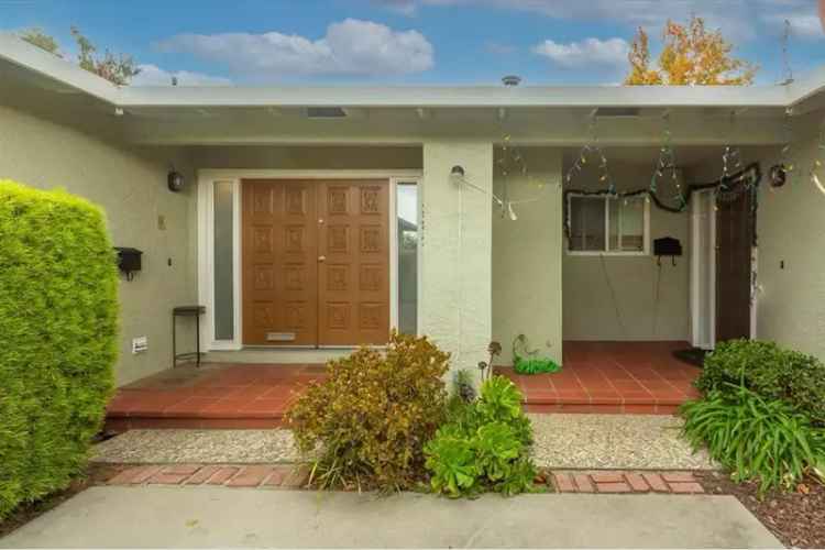 Duplex investment opportunity in Willow Glen with spacious living units