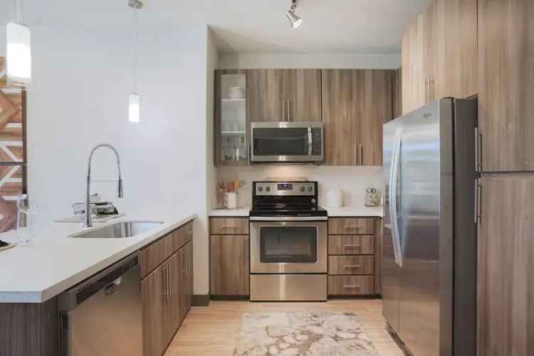 Rent Luxury Apartments in Phoenix AZ with Modern Amenities