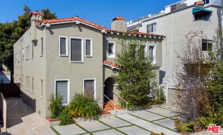 House For Sale in 855, South Shenandoah Street, Los Angeles, California