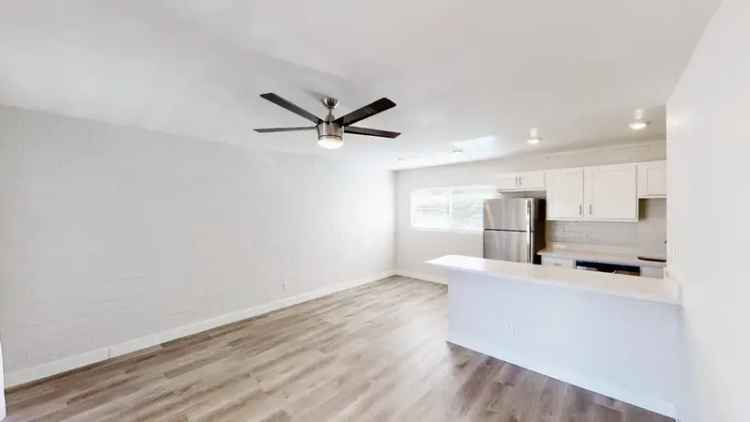 Rent Apartment in Phoenix with Patio Living and Canal Access