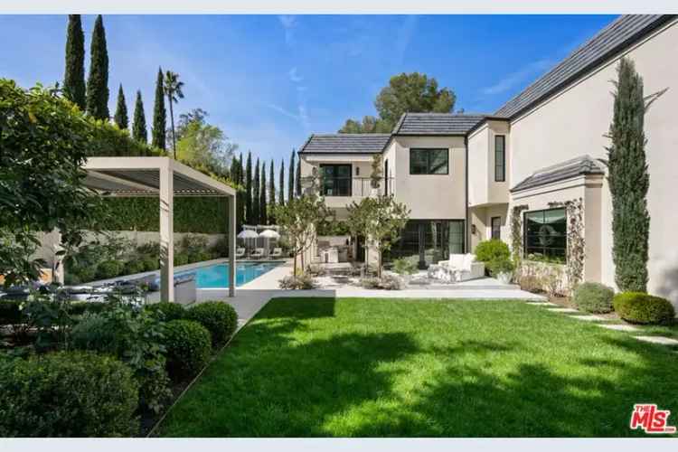 House For Sale in 2805, Nichols Canyon Road, Los Angeles, California