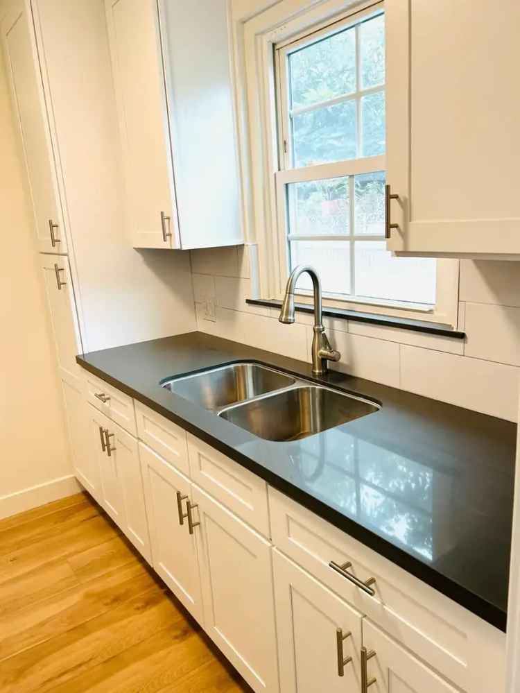 Rent Apartment Unit in Belmont Shore with Modern Upgrades