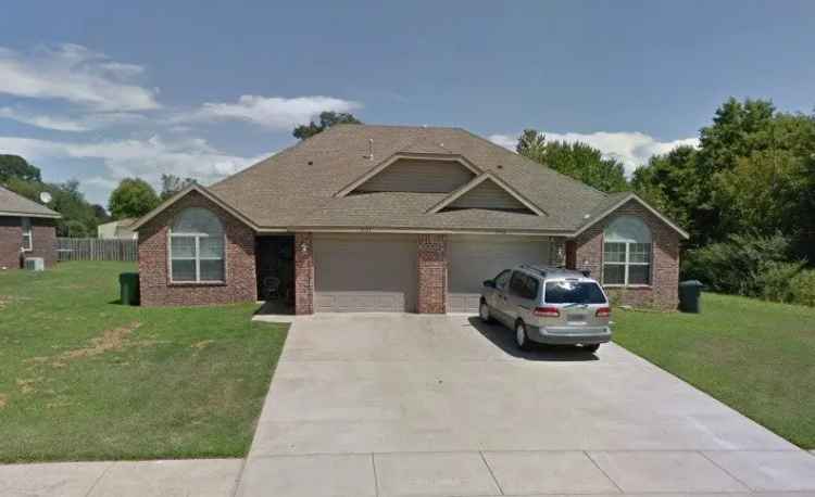 House For Sale in Rogers, Arkansas