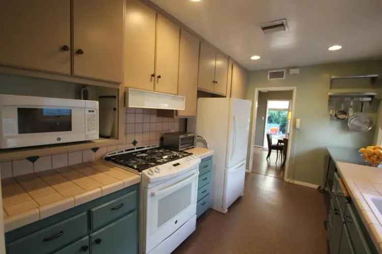 Rent Classic Mellenthin Ranch House in Sherman Oaks with Spacious Yard