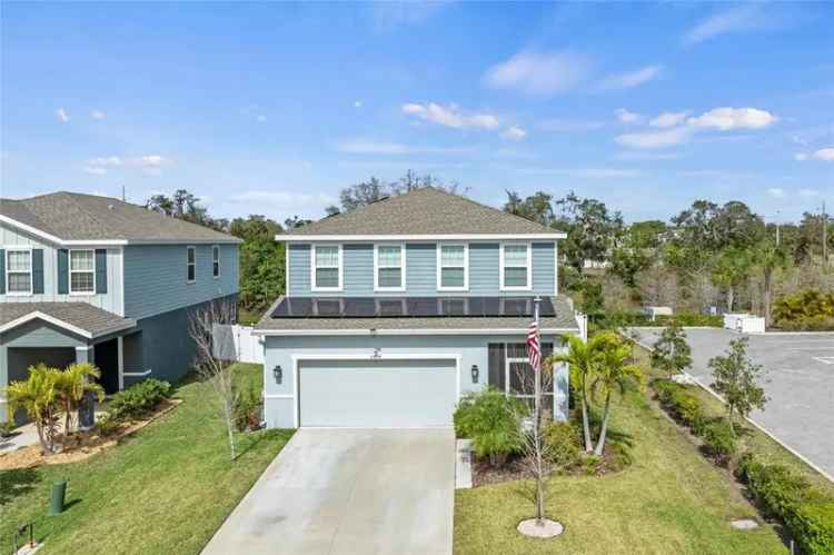 House For Sale in Bradenton, Florida