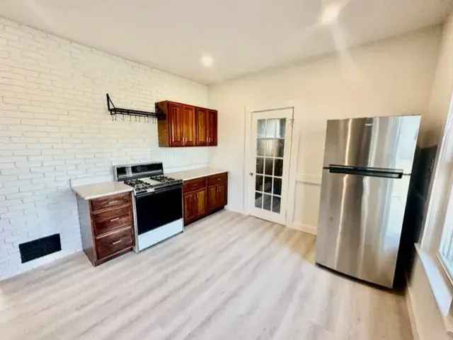 Rent Apartment Unit in Somerville with Modern Features and Outdoor Space