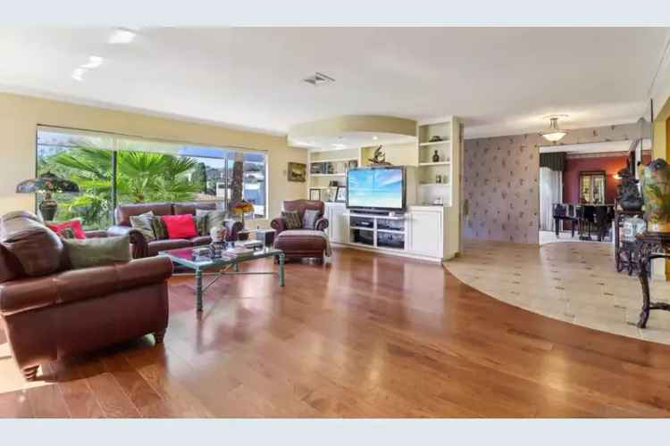 Rent Unique Bay Park Estate with Pool, Spa, and Chef's Kitchen