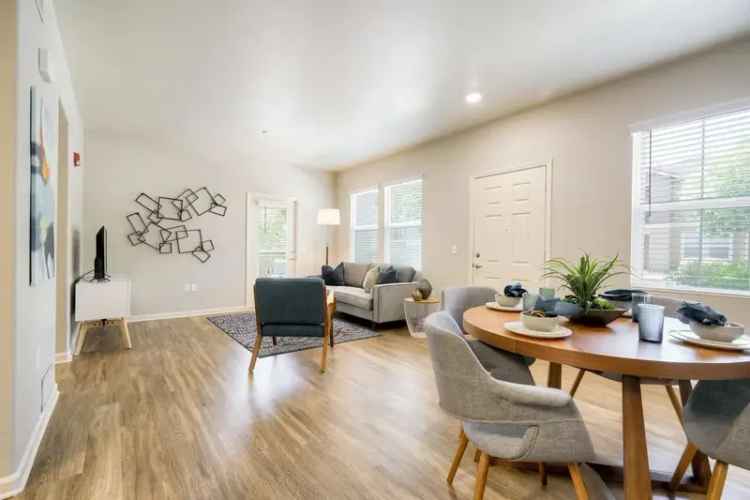 Rent Apartments at Coventry Park in Highland Reserve North