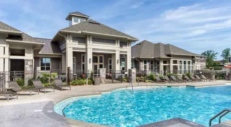 Rent Apartments at Legacy Lake Norman with Modern Amenities and Convenient Location