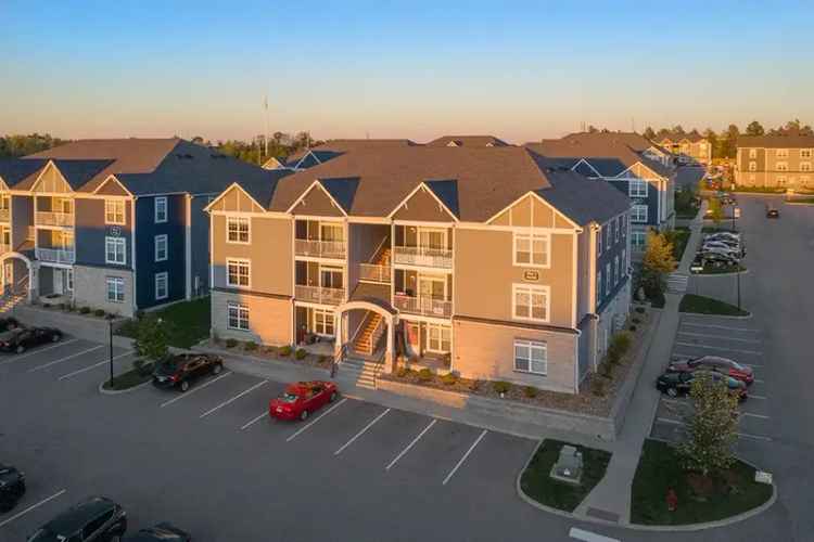 Rent Apartments in Meadowridge with Amenities and Dog Park