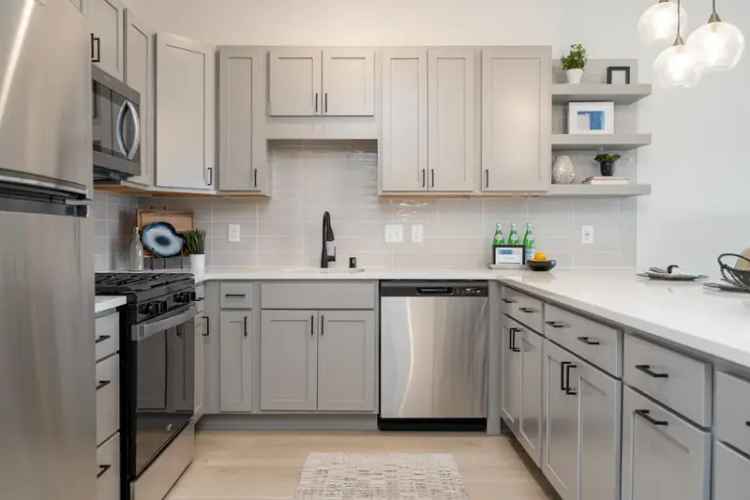 Rent Apartments with In-Unit Washers and Dryers in Eagan