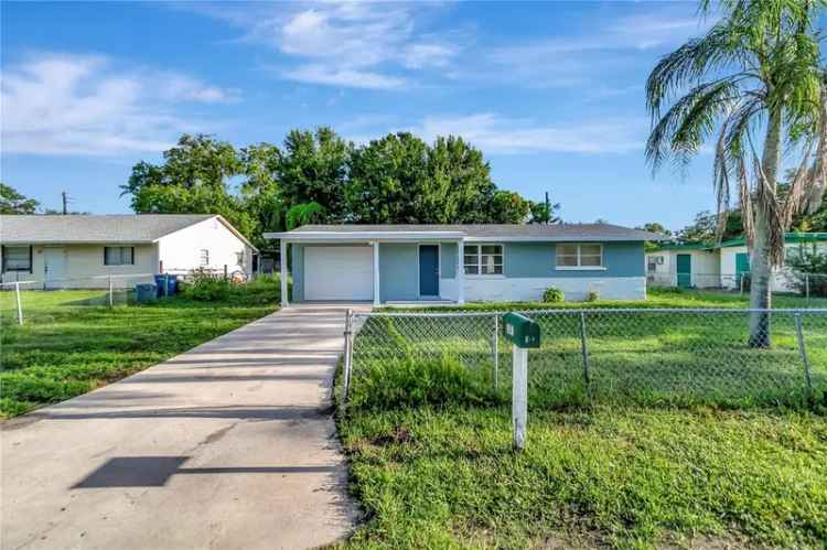 House For Sale in 919, 32nd Avenue East, Bradenton, Florida