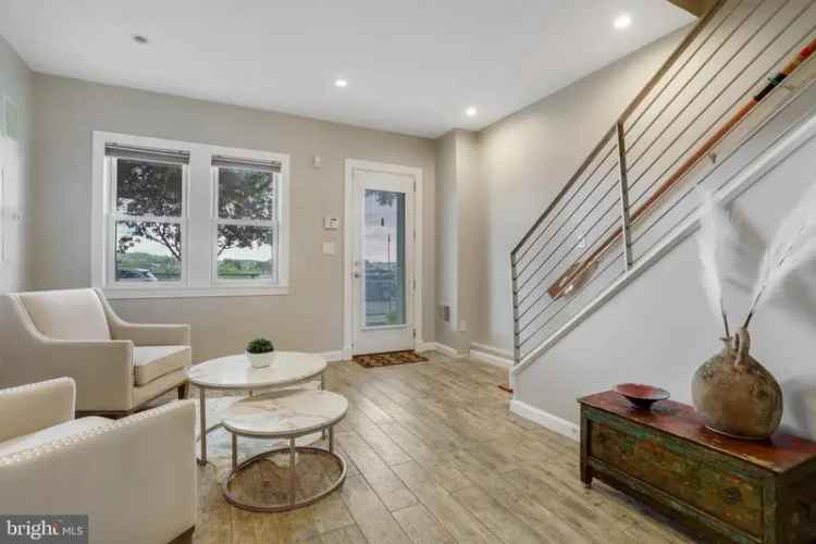 House For Sale in 1350, L Street Southeast, Washington, District of Columbia