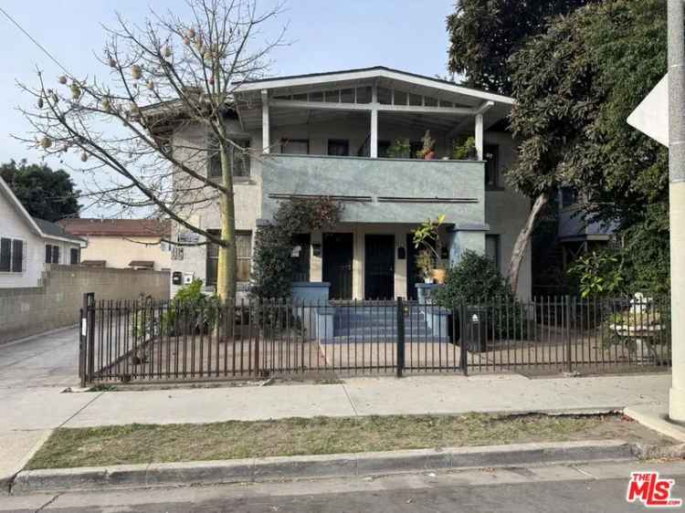 House For Sale in Los Angeles, California