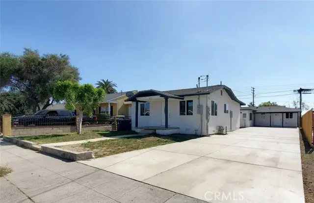 House For Sale in 1622, West 2nd Street, Santa Ana, California