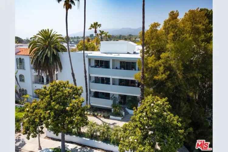 For Sale Multifamily Property in Santa Monica with Pool and Parking