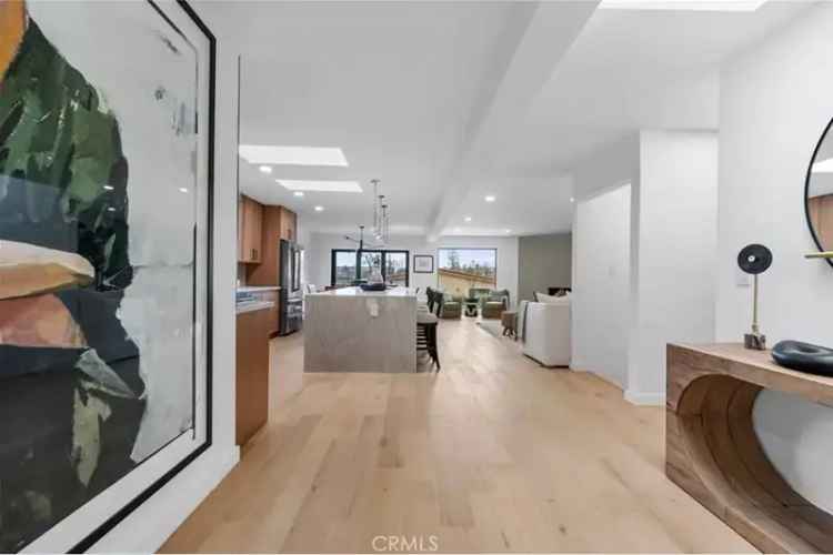 House For Sale in 2416, Palm Avenue, Manhattan Beach, California