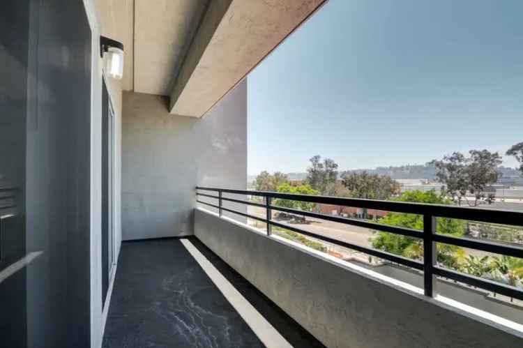 Rent Apartments in Mission Valley with Beautiful Views and Great Amenities