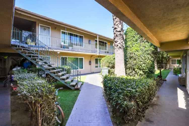 Rent 1 Bedroom Apartment in Orange County with Pool Access