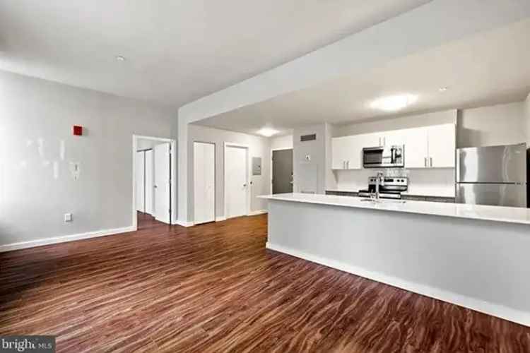 Rent Bright and Spacious Apartments in Center City