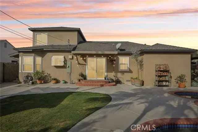 House For Sale in 11152, Ticonderoga Drive, Los Alamitos, California