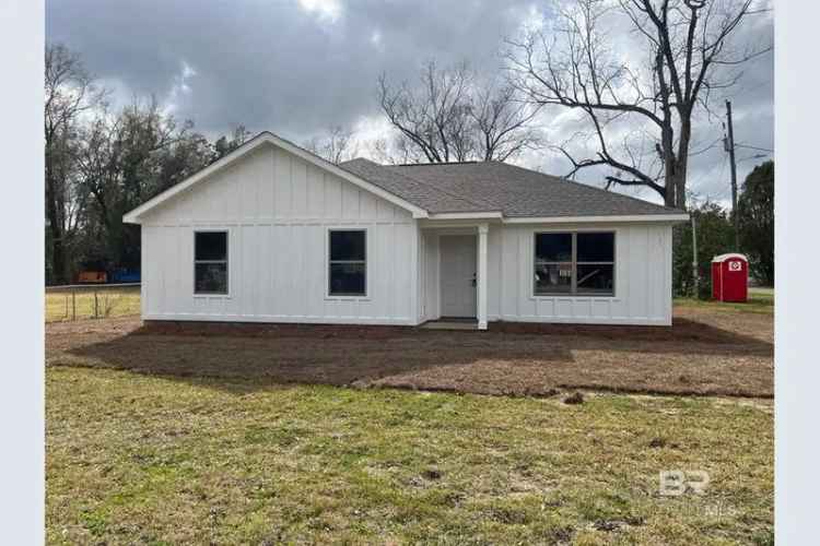 Buy New Home in Bay Minette AL with Modern Amenities and Features