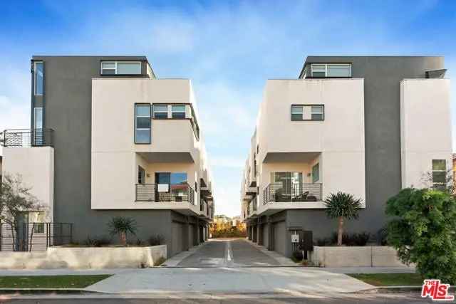 House For Sale in 8406, Blackburn Avenue, Los Angeles, California