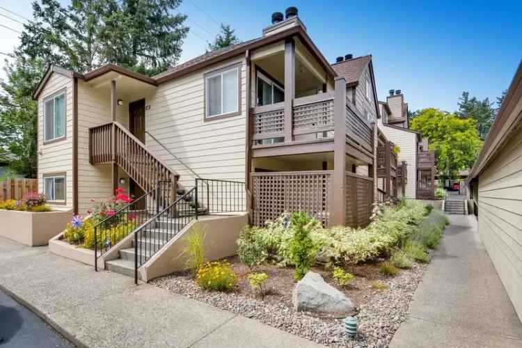 Rent Apartments in Southwest Beaverton with Pool and Clubhouse