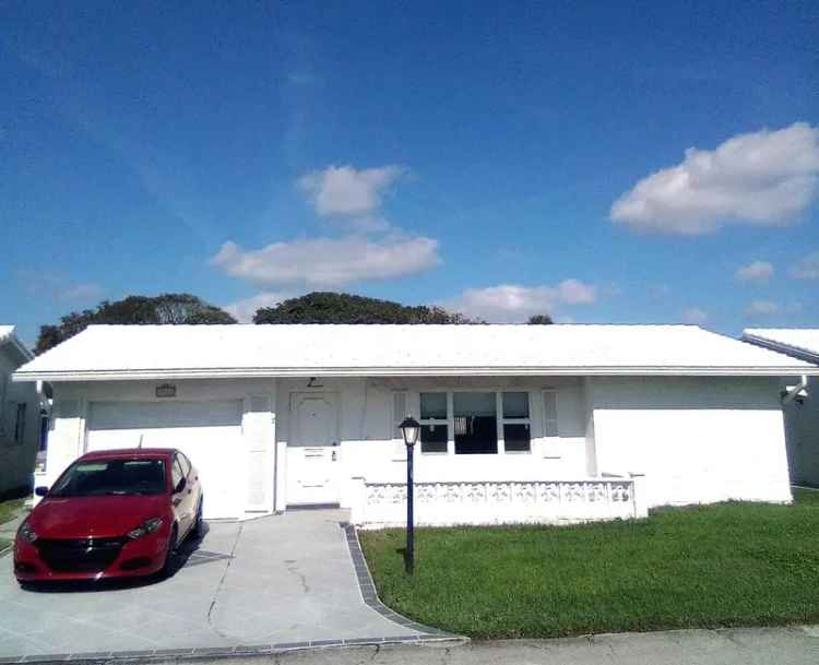 House For Sale in 2081, Southwest 13th Terrace, Boynton Beach, Florida