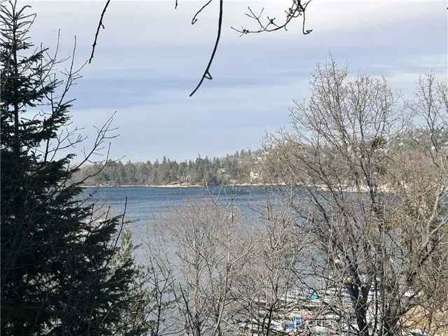 House For Sale in 358, CA 173, Lake Arrowhead, California