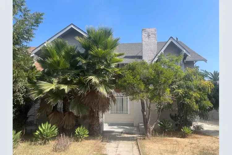 House For Sale in 1624, South Gramercy Place, Los Angeles, California