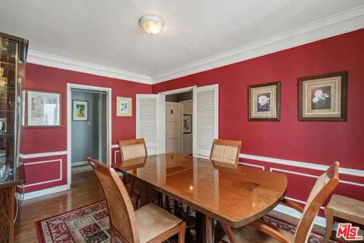 House For Sale in 1236, Hi Point Street, Los Angeles, California