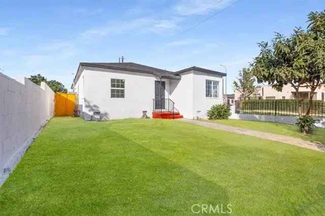 House For Sale in 759, East 105th Street, Los Angeles, California