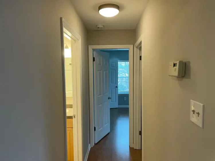 Rent Beautiful Condo with 3 Bedrooms in Philadelphia Mainline Area