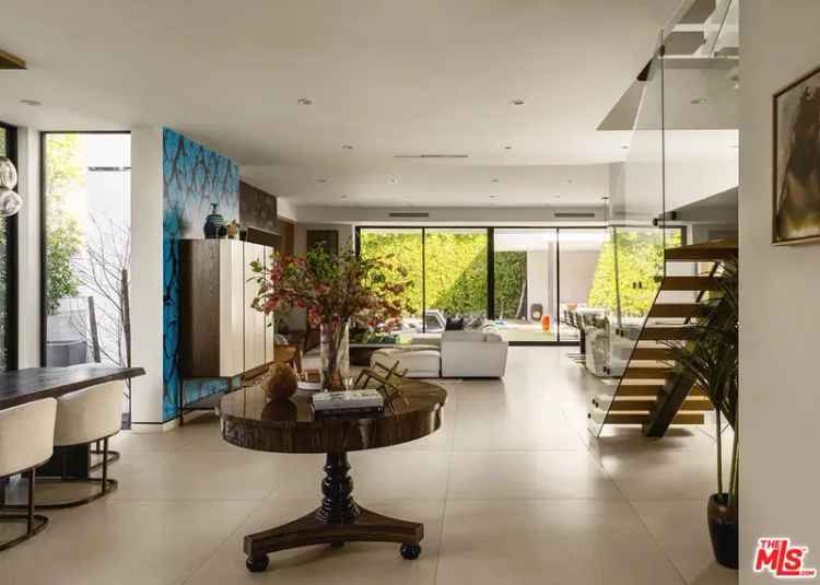 House For Sale in 6509, Colgate Avenue, Los Angeles, California