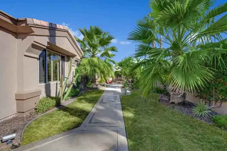 House For Sale in 440, Desert Holly Drive, Palm Desert, California