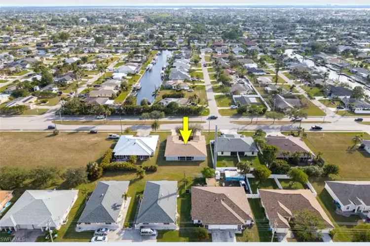 House For Sale in 4122, Santa Barbara Boulevard, Cape Coral, Florida