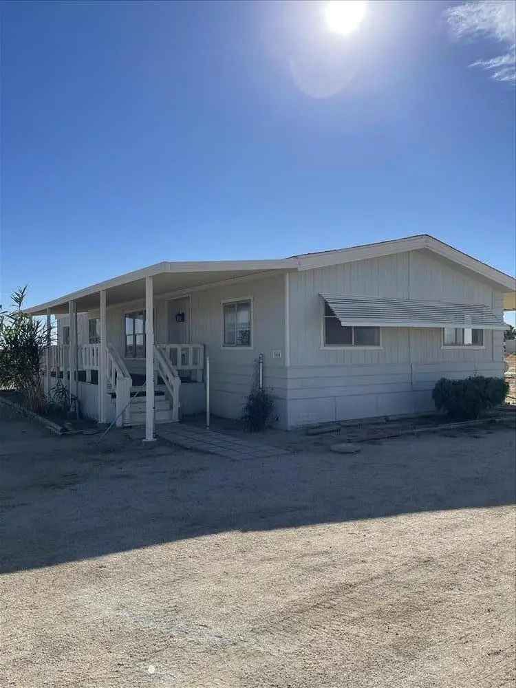 House For Sale in 7664, Holiday Avenue, Rosamond, California