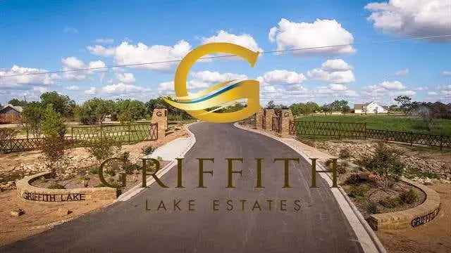 Buy land in Griffith Lake Estates with stunning views and community amenities