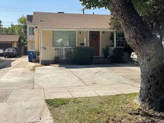 House For Sale in 3962, Boyce Avenue, Los Angeles, California